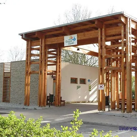 Tulipanos Haz Apartament Balatonfůzfő